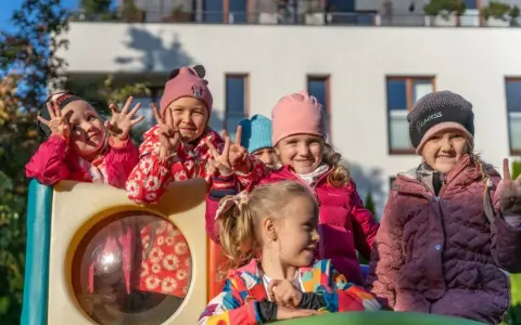 Ile kosztuje żłobek prywatny w Warszawie? Sprawdź ukryte wydatki