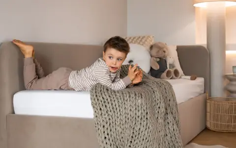 Jaki materac wybrać dla dziecka, aby uniknąć problemów ze snem?