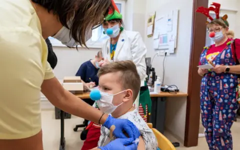 Czy można szczepić dziecko z alergią? Bezpieczne szczepienia dla maluchów
