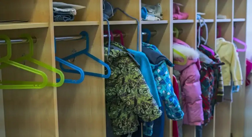 Jak oznaczyć ubrania do przedszkola, aby uniknąć zgubienia rzeczy?